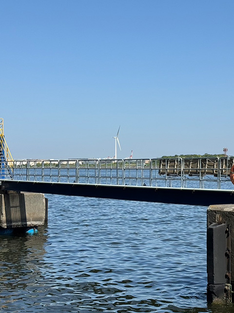 海岸桟橋 手摺り制作・設置工事